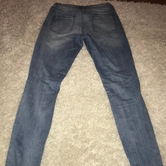 Low Rise Skinny Jeans - Picture 2 of 3